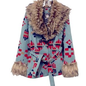 Tasha Polizzi Great Plains toggle Jacket Women’s S Aztec Faux Fur Trim